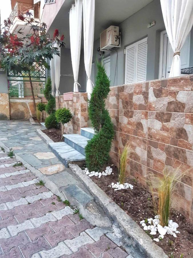 Delia Apartments Pefkochori Exterior photo