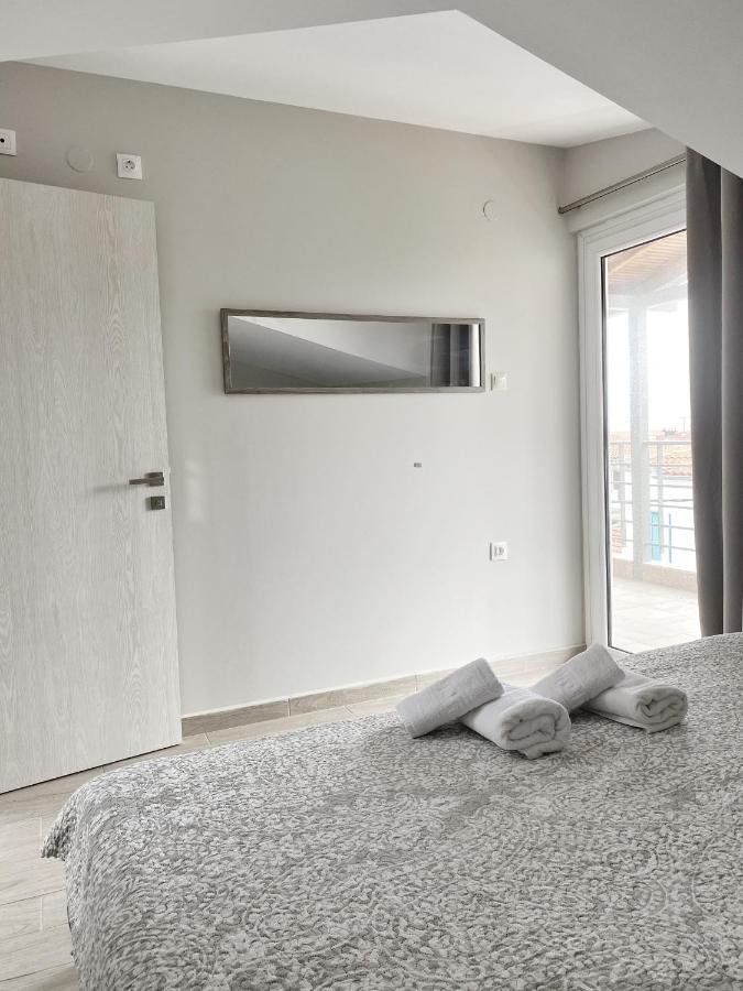 Delia Apartments Pefkochori Exterior photo