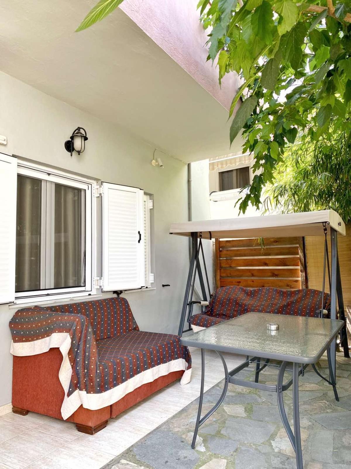 Delia Apartments Pefkochori Exterior photo
